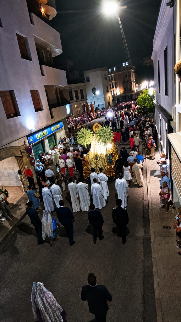Una ciudad parada ante su Patrona: Tomelloso vive una noche de devoción con la Virgen de las Viñas 14 procesionvirgenvinastomelloso 10 1