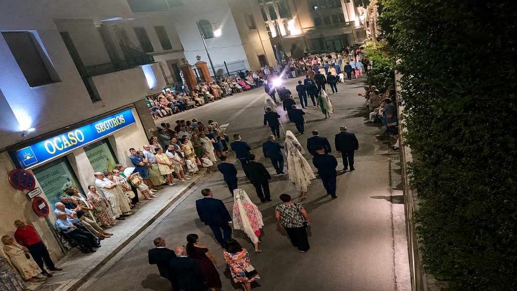 Una ciudad parada ante su Patrona: Tomelloso vive una noche de devoción con la Virgen de las Viñas 25 procesionvirgenvinastomelloso 19 1