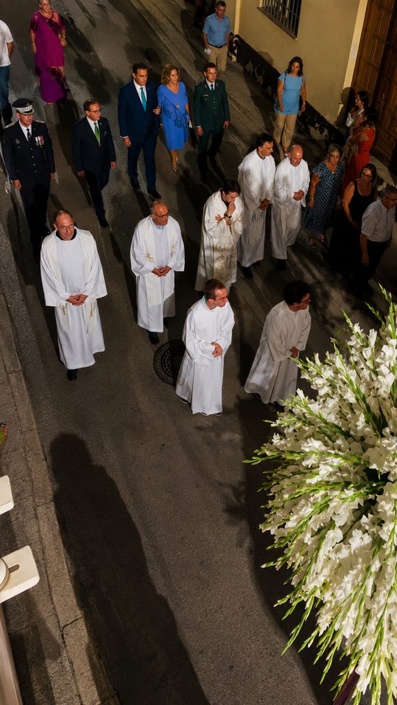 Una ciudad parada ante su Patrona: Tomelloso vive una noche de devoción con la Virgen de las Viñas 10 procesionvirgenvinastomelloso 8 1