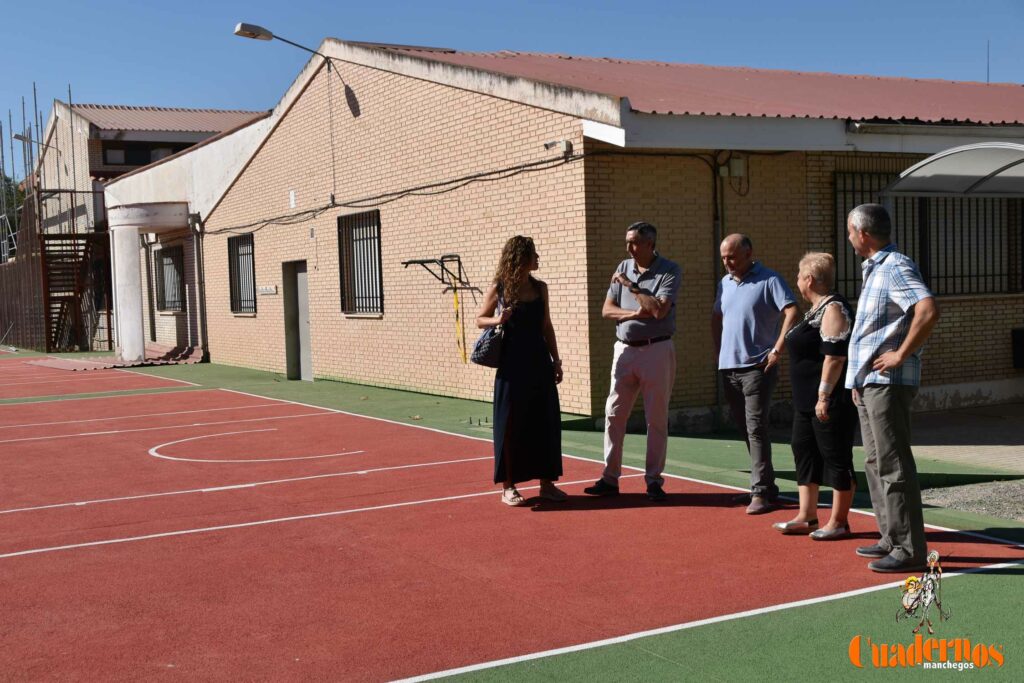 El IES Alto Guadiana de Tomelloso afronta una profunda renovación con una inversión de más de 280.000 euros 8 rodrigo caro visitan obras ies alto guadiana tomelloso11
