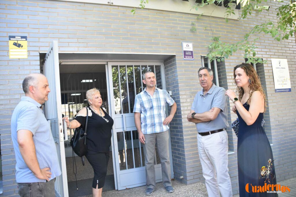 El IES Alto Guadiana de Tomelloso afronta una profunda renovación con una inversión de más de 280.000 euros 4 rodrigo caro visitan obras ies alto guadiana tomelloso15