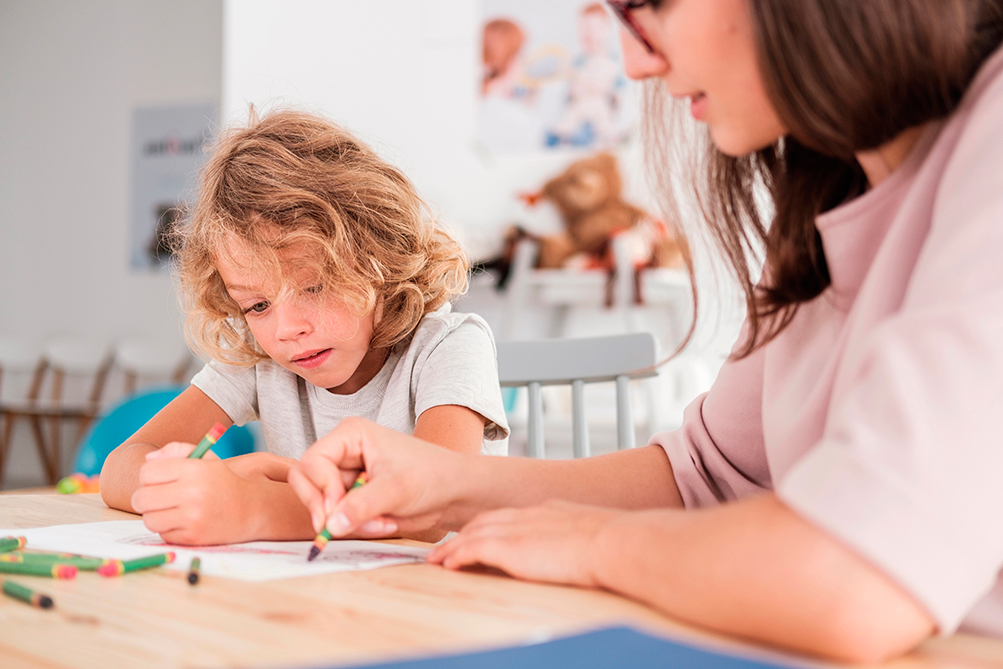 Niños neurodivergentes y “vuelta al cole” sin ansiedad:  claves para una preparación antes de septiembre