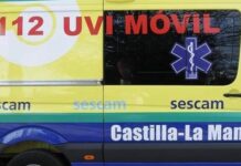 Fallece un hombre de 70 años tras precipitarse desde el tejado de una vivienda en Manzanares Fallece un hombre de 70 años tras precipitarse desde el tejado de una vivienda en Manzanares