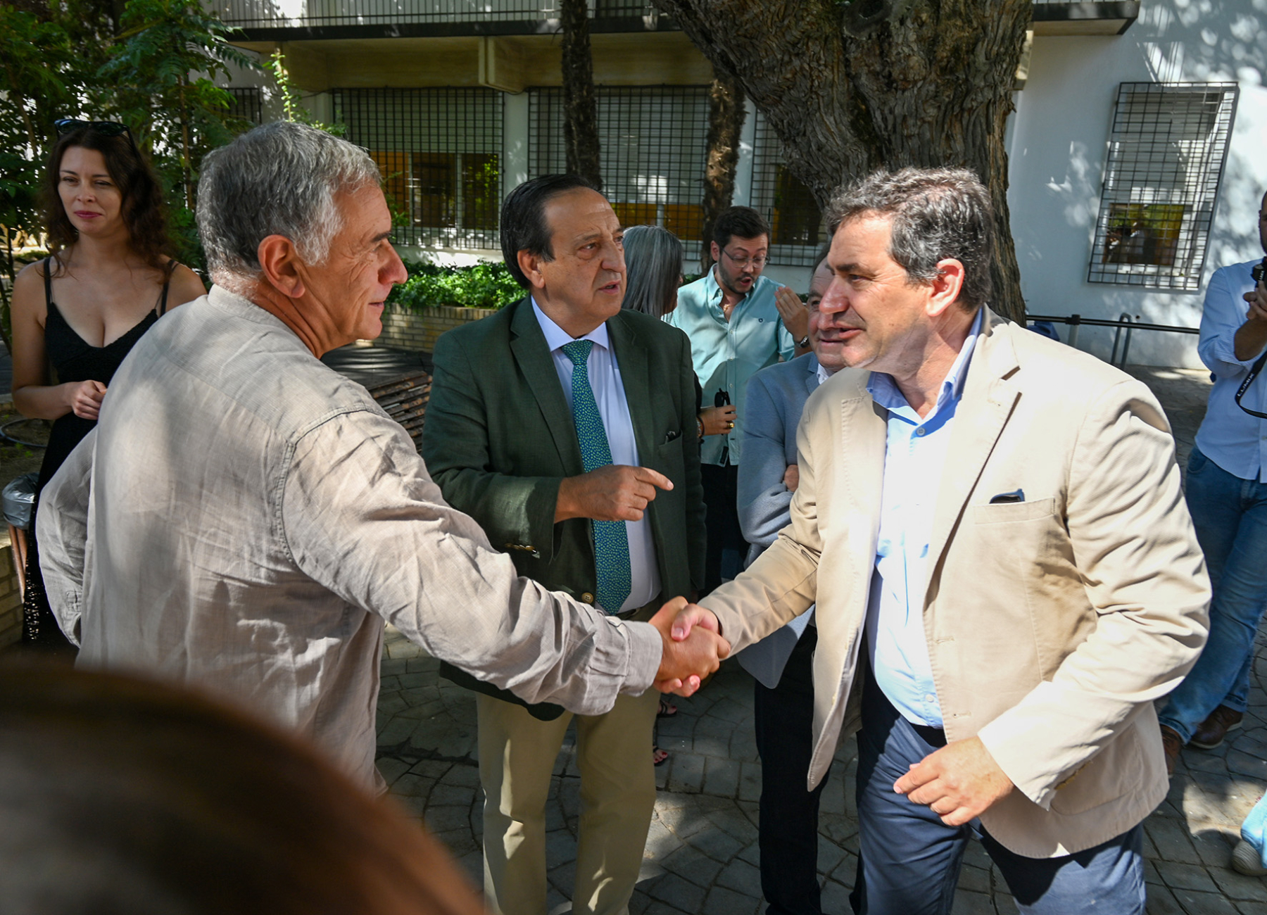 Valverde se suma a la reivindicación de prorrogar la Directiva Marco del Agua y reclama en Tomelloso soluciones que garanticen el futuro del sector en el 40 Día del Viticultor 11 Valverde se suma a la reivindicación de prorrogar la Directiva Marco del Agua y reclama en Tomelloso soluciones que garanticen el futuro del sector en el 40 Día del Viticultor