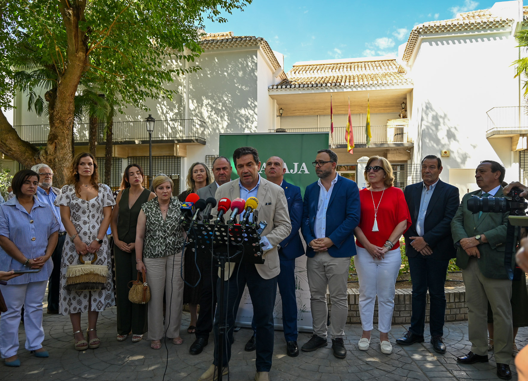 Valverde se suma a la reivindicación de prorrogar la Directiva Marco del Agua y reclama en Tomelloso soluciones que garanticen el futuro del sector en el 40 Día del Viticultor 7 Valverde se suma a la reivindicación de prorrogar la Directiva Marco del Agua y reclama en Tomelloso soluciones que garanticen el futuro del sector en el 40 Día del Viticultor