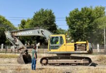El Ayuntamiento de Villacañas y Consermancha hacen posible la limpieza del canal de aguas pluviales tras meses de espera por la avería de la maquinaria El Ayuntamiento de Ayuntamiento y Consermancha hacen posible la limpieza del canal de aguas pluviales tras meses de espera por la avería de la maquinaria