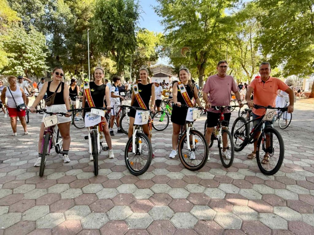 Villacañas se vuelca con el Día de la Bicicleta: 490 participantes llenan sus calles de color y diversión 6 villacanasdisbicicleta