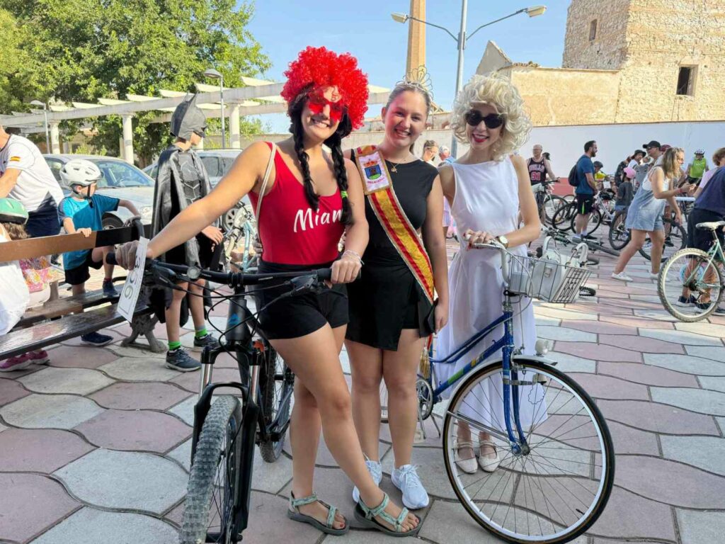 Villacañas se vuelca con el Día de la Bicicleta: 490 participantes llenan sus calles de color y diversión 2 villacanasdisbicicleta 3
