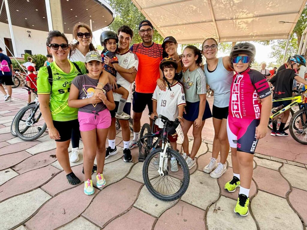 Villacañas se vuelca con el Día de la Bicicleta: 490 participantes llenan sus calles de color y diversión 4 villacanasdisbicicleta 4