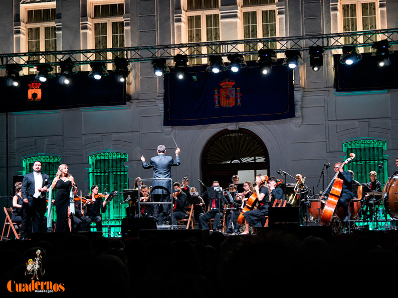 Tomelloso cerró una gran noche de lírica con una Gala de Zarzuela llena de música y tradición 13 zarzuela tomelloso feria 2026 23