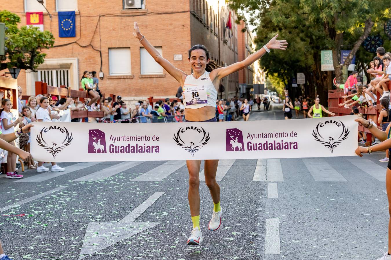 Alicia Berzosa se corona en la Milla Ciudad de Guadalajara en una jornada con cerca de 300 atletas