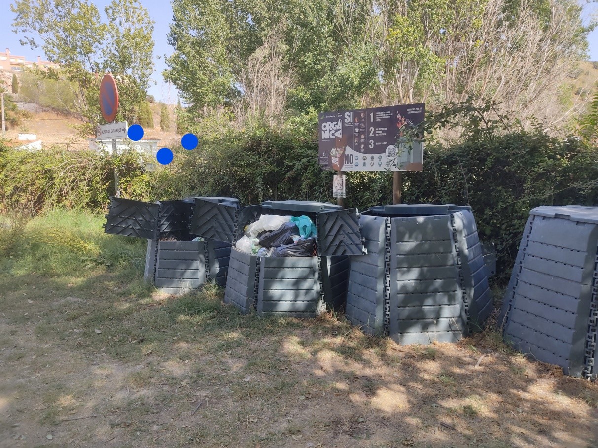 Años sin vaciar ni desinfectar  a escasos metros de la laguna del rey y de la toma de agua potable de Ruidera