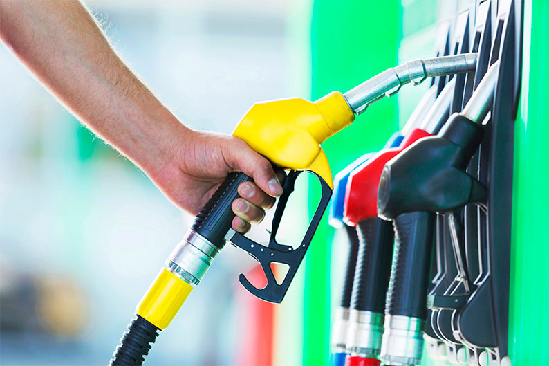 El Gobierno amplía hasta diciembre las ayudas al gasóleo agrícola y pesquero