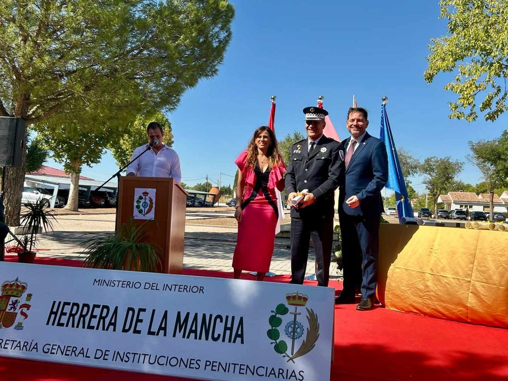 Herrera de La Mancha refuerza su plantilla y apuesta por la reinserción con más profesionales y nuevos programas 3 brocenoherrera 4