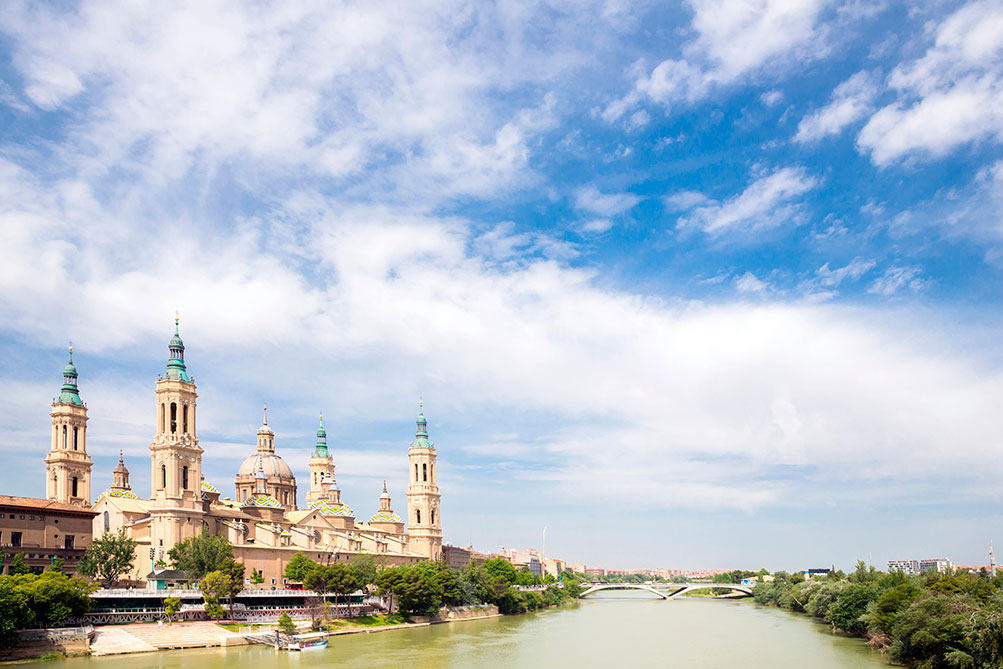 España afronta otro viernes de intenso calor con hasta 41 grados en Zaragoza