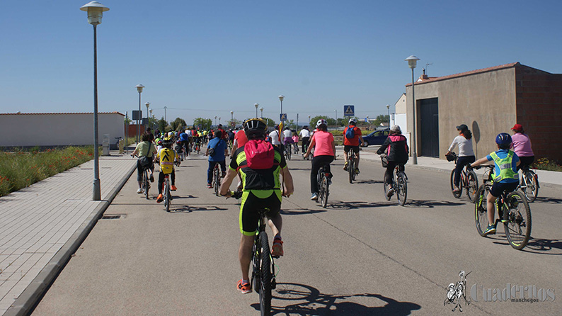 Fiesta de la Bicicleta todos los días del año: más carriles bici y en red