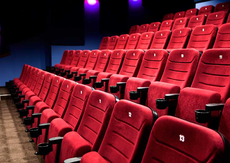 Un viernes de cine en Tomelloso: aventuras, suspense y grandes historias llegan a Cines La Dehesa