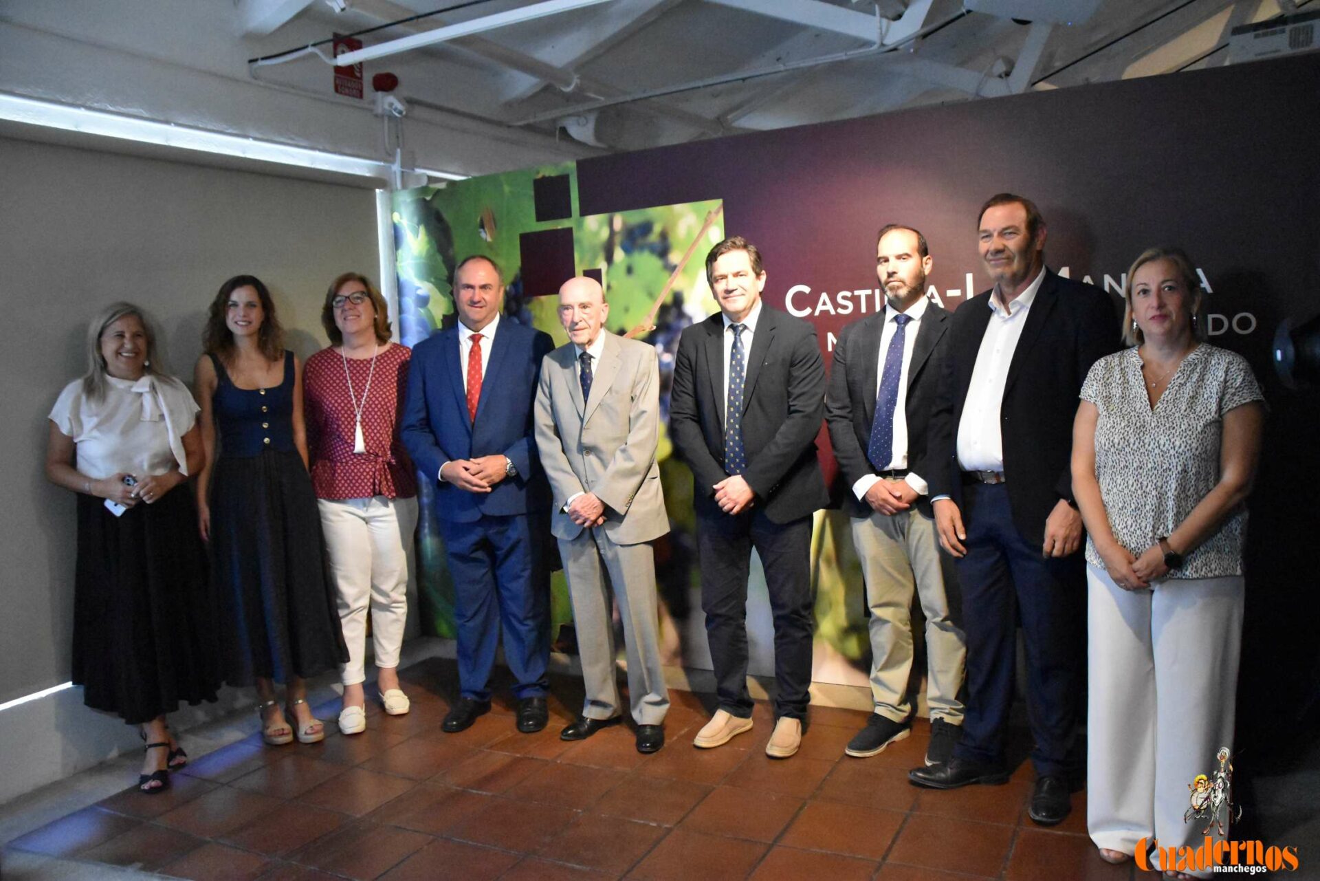 Julián Martínez Lizán ensalza el liderazgo mundial de Virgen de las Viñas y anuncia nuevas ayudas para el sector del vino