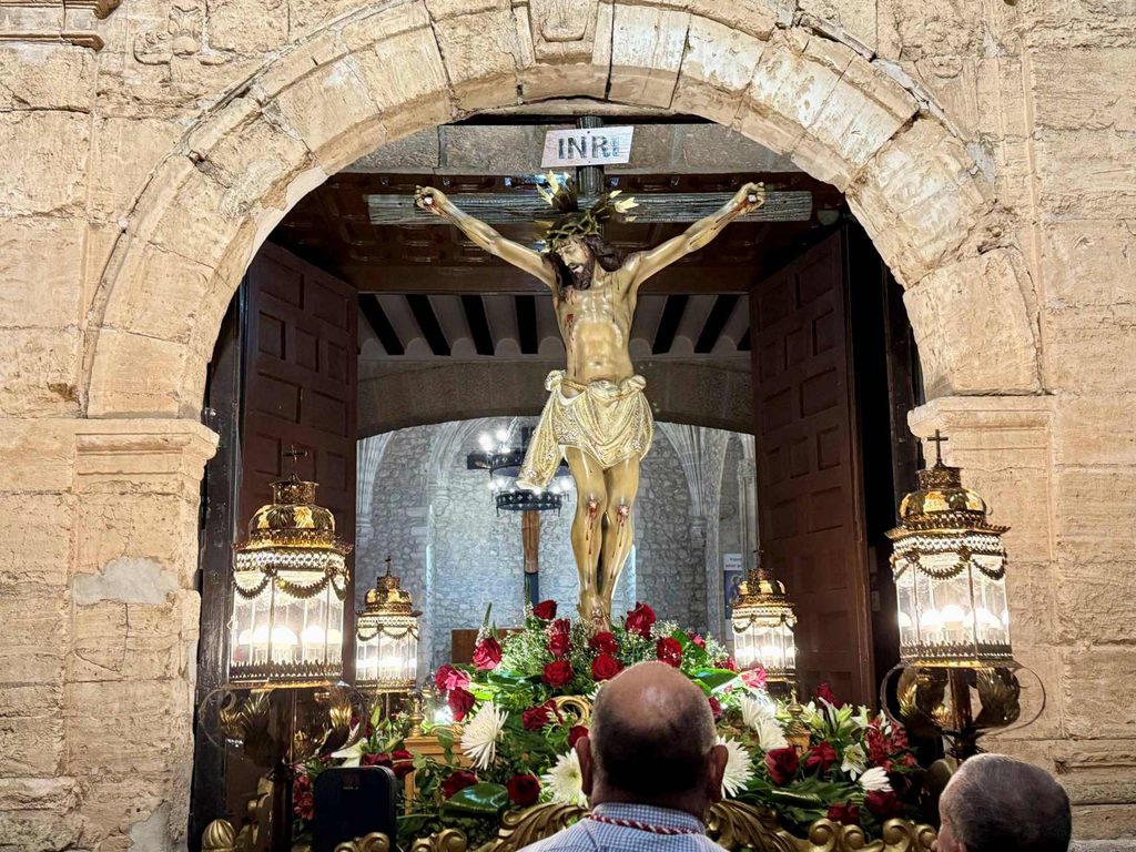 Las calles de Villacañas se llenan de recogimiento para acompañar al Cristo del Coloquio 6 cristocoloquio