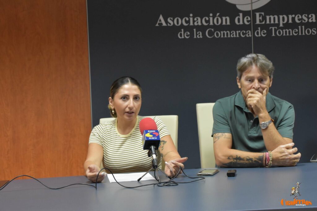 La Asociación de Empresarios de Tomelloso anuncia medidas contra el intrusismo profesional y reclama “las mismas reglas para todos” 1 La Asociación de Empresarios de Tomelloso anuncia medidas contra el intrusismo profesional y reclama “las mismas reglas para todos”