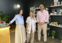 Salud Natural abre sus puertas en Tomelloso con una propuesta centrada en el bienestar y los productos naturales El alcalde visita el nuevo herbolario Salud Natural, una iniciativa empresarial que amplía la oferta comercial de la ciudad