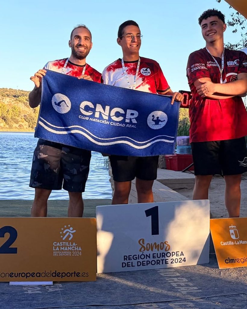 Tomelloso brilla en el VIII Campeonato Open de Aguas Abiertas de Castilla-La Mancha con un doble podio en los relevos 8 escuela nadadores tomelloso argamasilla ruidera 2026 8