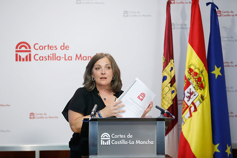 Charo García Saco acusa al PP de “autoexpulsarse” del Pleno de las Cortes por llevar el debate de Ceuta a un punto sobre recursos hídricos