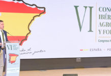 Valverde pone en valor la importancia de que España y Portugal hagan “un frente común” para afrontar los retos del sector agrario Miguel Ángel Valverde pone en valor la importancia de que España y Portugal hagan “un frente común” para afrontar los retos del sector agrario durante el VI Congreso Ibérico Agropecuario y Forestal