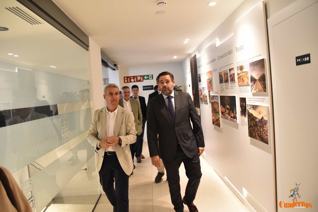 Núñez visita Ogar Hotel en Tomelloso y pone el foco en los impuestos y el encarecimiento de la cesta de la compra 11 paco nunez visita.hotel ogar tomelloso 2026 03