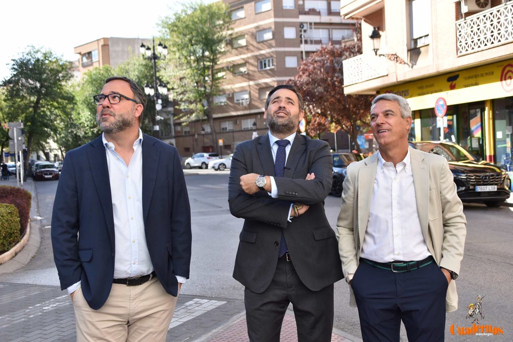 Núñez visita Ogar Hotel en Tomelloso y pone el foco en los impuestos y el encarecimiento de la cesta de la compra 21 paco nunez visita.hotel ogar tomelloso 2026 14