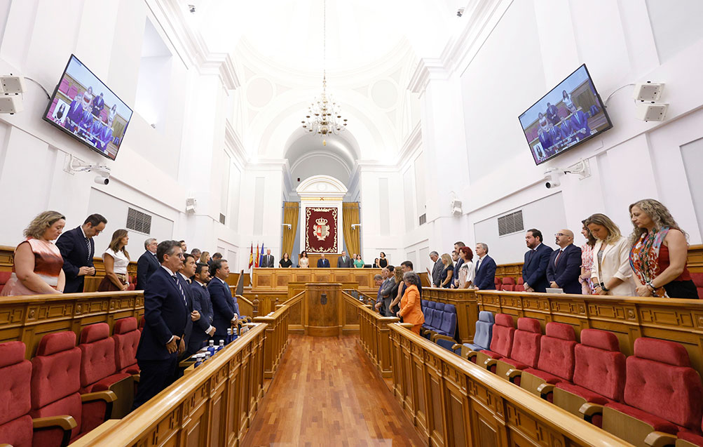 Las Cortes Regionales aprueban tres resoluciones sobre defensa del agua del Sorbe, acogida de inmigrantes y extinción de incendios forestales