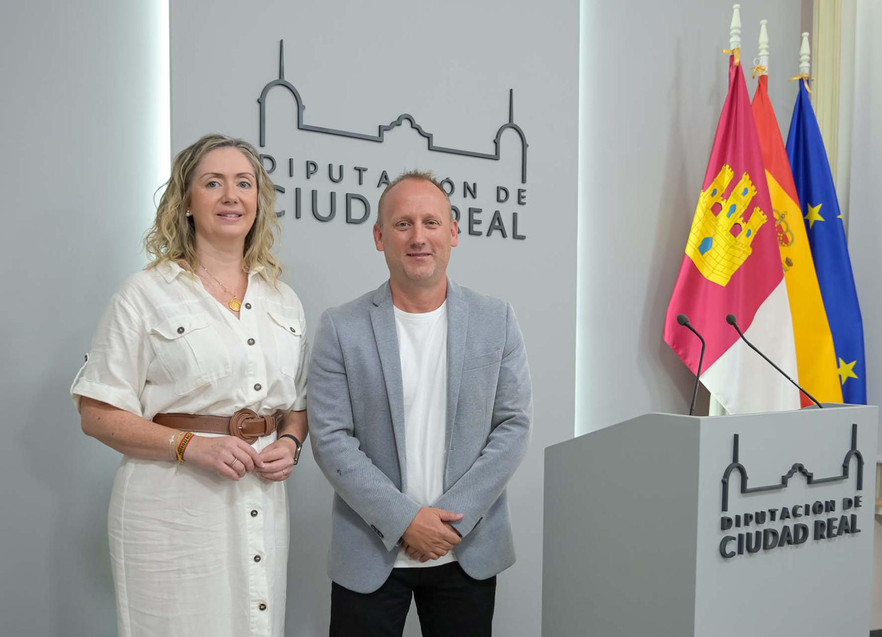 Saldaña anuncia una inversión de 30.000 euros para la realización del Trofeo Diputación de Baloncesto masculino y femenino
