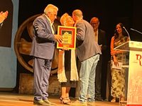 El Festival de Teatro Aficionado de Villacañas recibe el Premio Especial Teatro de Rojas por su trayectoria y contribución a las artes escénicas El Festival de Teatro Aficionado de Villacañas recibe el Premio Especial Teatro de Rojas por su trayectoria y contribución a las artes escénicas