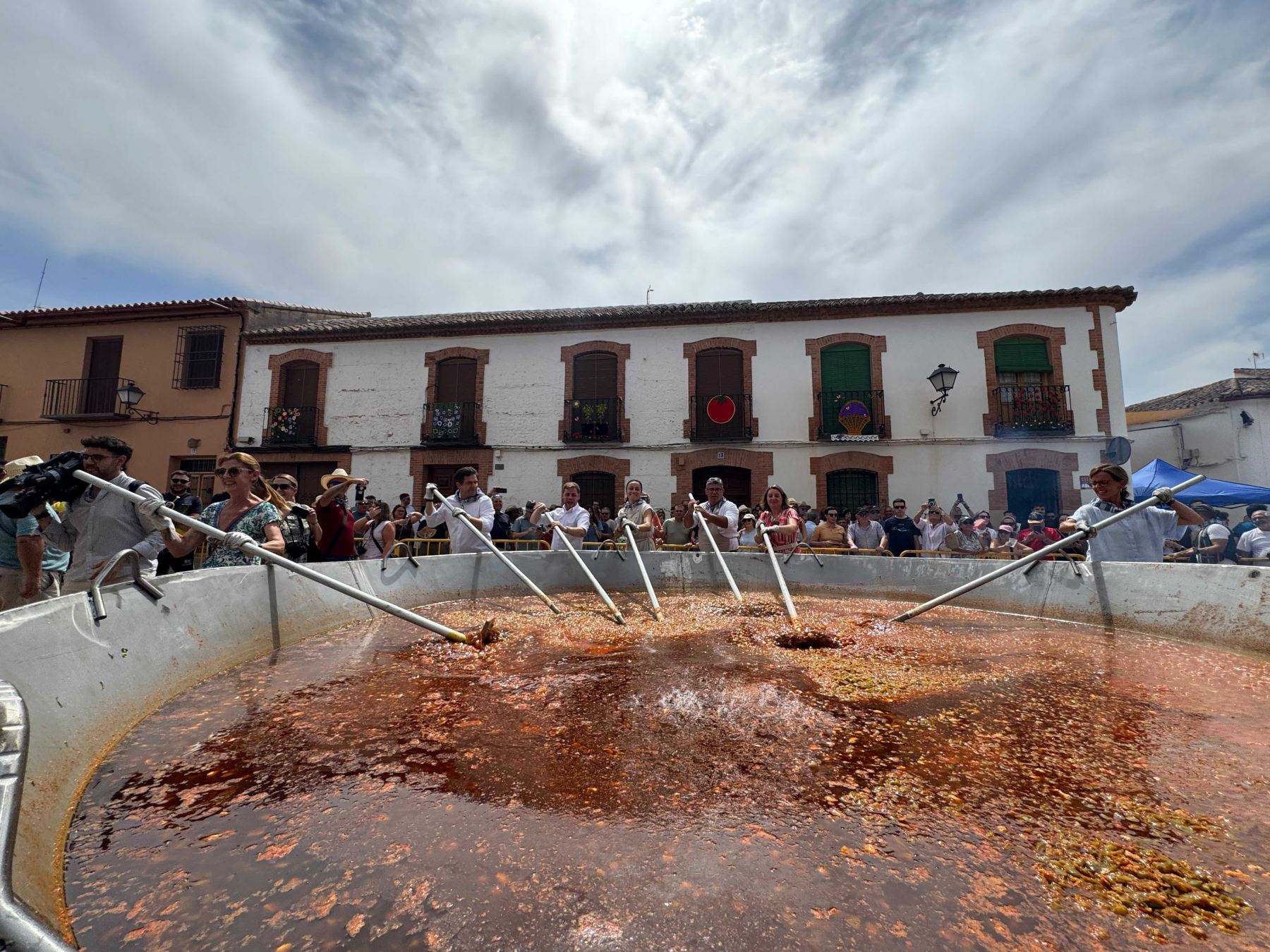 Valverde reitera en Villanueva de los Infantes el compromiso de la Diputación con las tradiciones que generan riqueza y oportunidades en los pueblos 5 Valverde reitera en Villanueva de los Infantes el compromiso de la Diputación con las tradiciones que generan riqueza y oportunidades en los pueblos