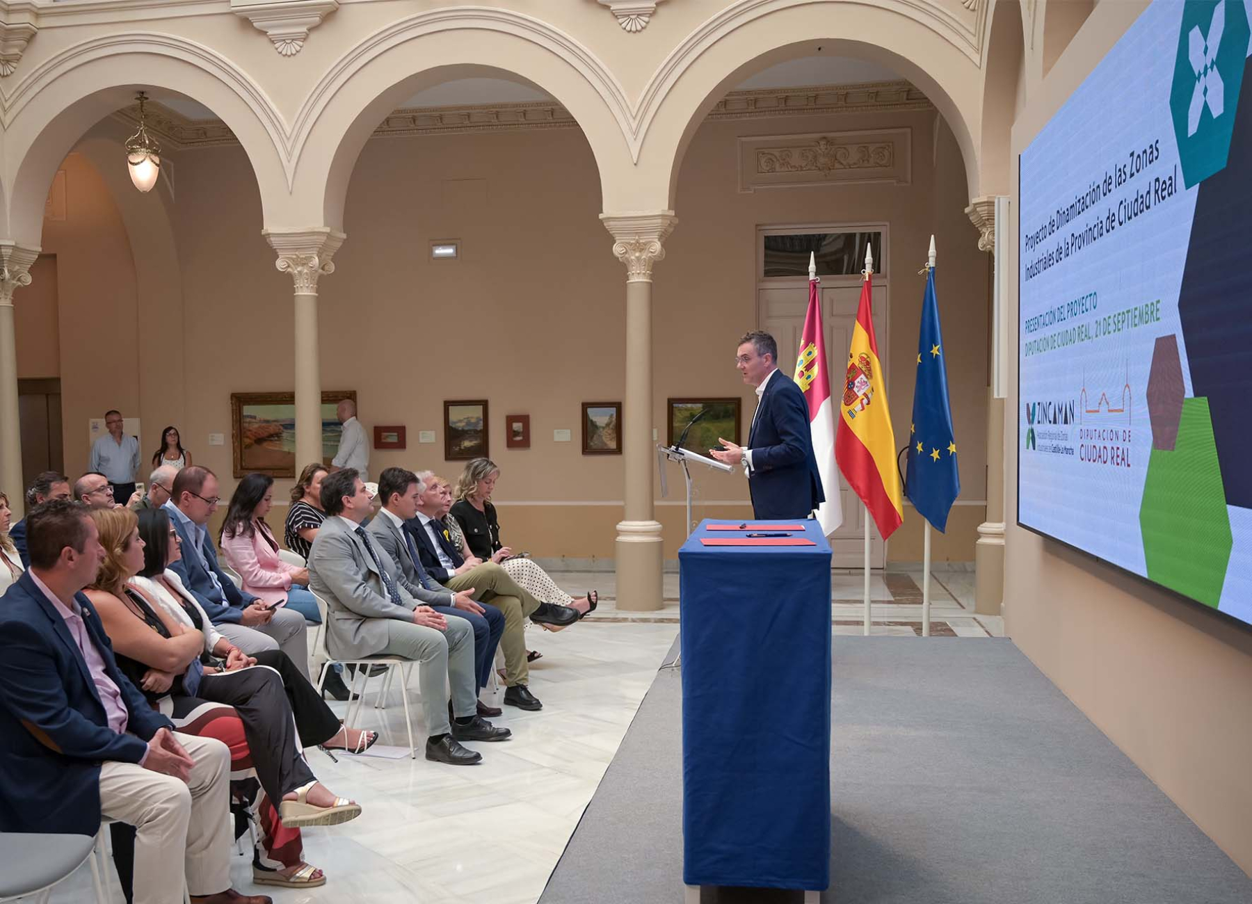 Valverde: «Si conseguimos gestionar las zonas industriales con una perspectiva integral del territorio, las oportunidades se multiplicarán en nuestra provincia” 6 Valverde: «Si conseguimos gestionar las zonas industriales con una perspectiva integral del territorio, las oportunidades se multiplicarán en nuestra provincia”