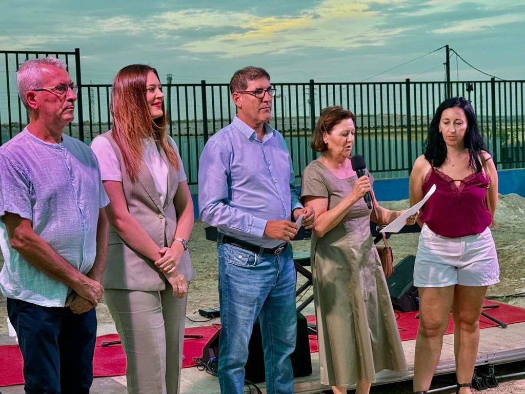 El arte contemporáneo reúne a personas de todas las edades en la inauguración de las muestras “EntreSILOS” y “Mujeres y Artistas” en Villacañas 1 villacanas entre silos 8
