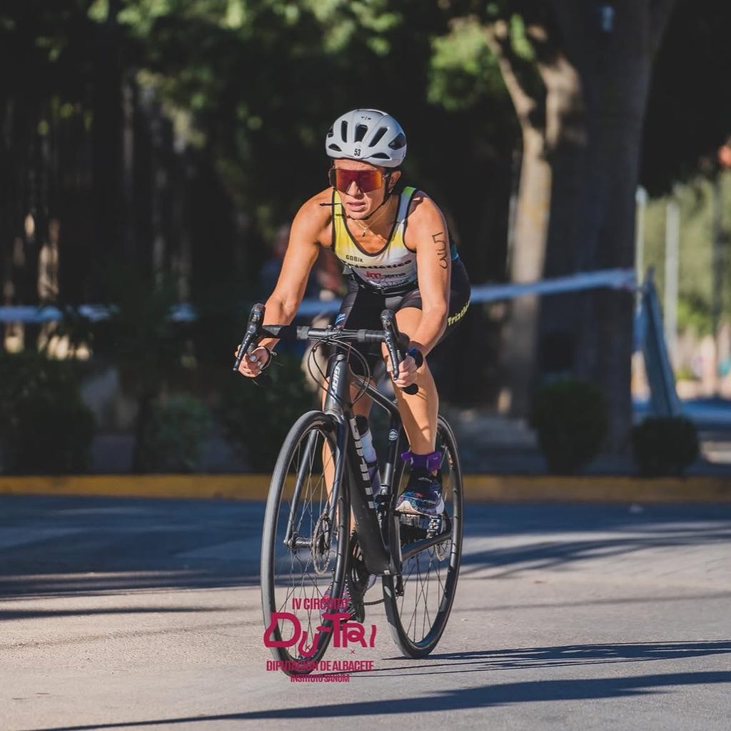 Yolanda, del Triatlético Tomelloso, logra el bronce en La Roda en categoría VET2 5 yolanda triatletico tomelloso 3