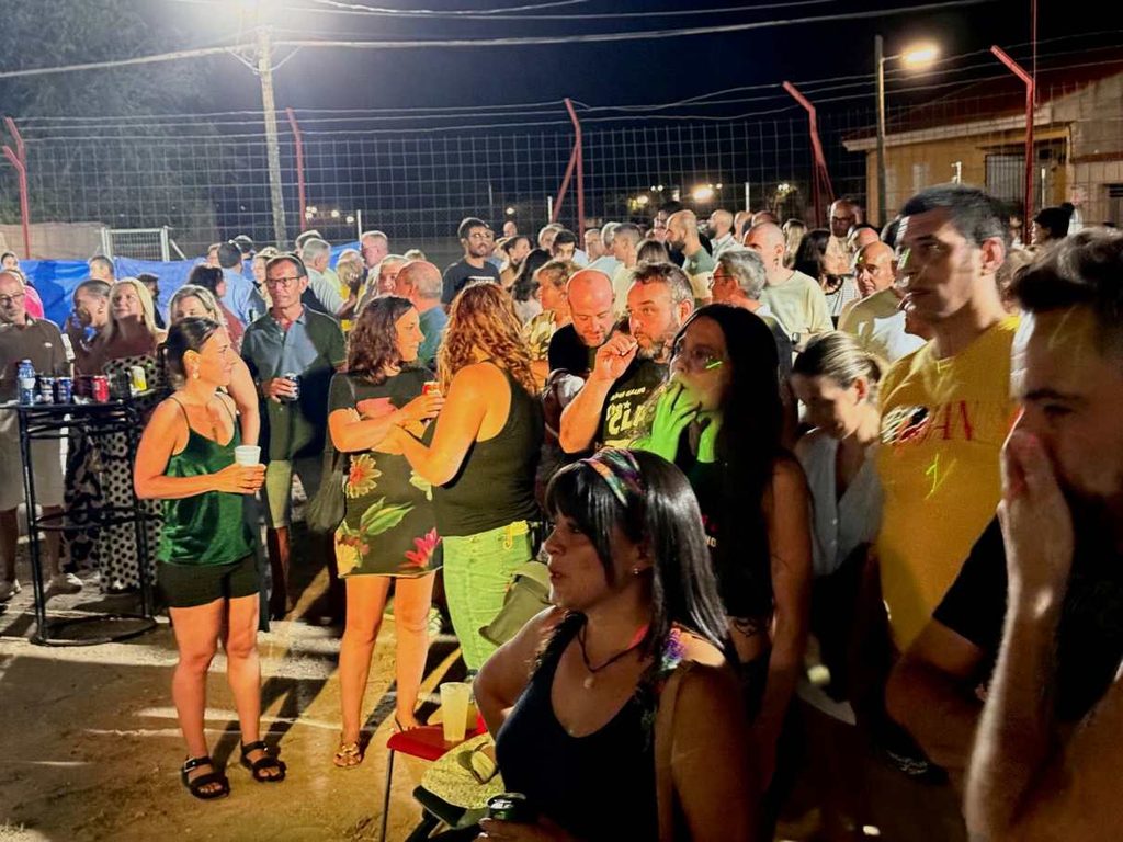 La Zimbia vuelve a convertir su Cena Barbacoa en una gran noche de solidaridad y apoyo a la lucha contra el cáncer 4 zimbia villacanas 4