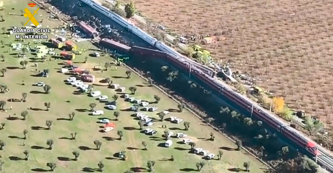 Al menos diez fallecidos en el grave accidente ferroviario entre un AVE y un Iryo en Urda