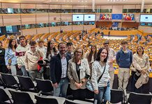 El alumnado de 2º de Bachillerato del IES Eladio Cabañero visita el Parlamento Europeo en Bruselas El alumnado de 2º de Bachillerato del IES Eladio Cabañero visita el Parlamento Europeo en Bruselas