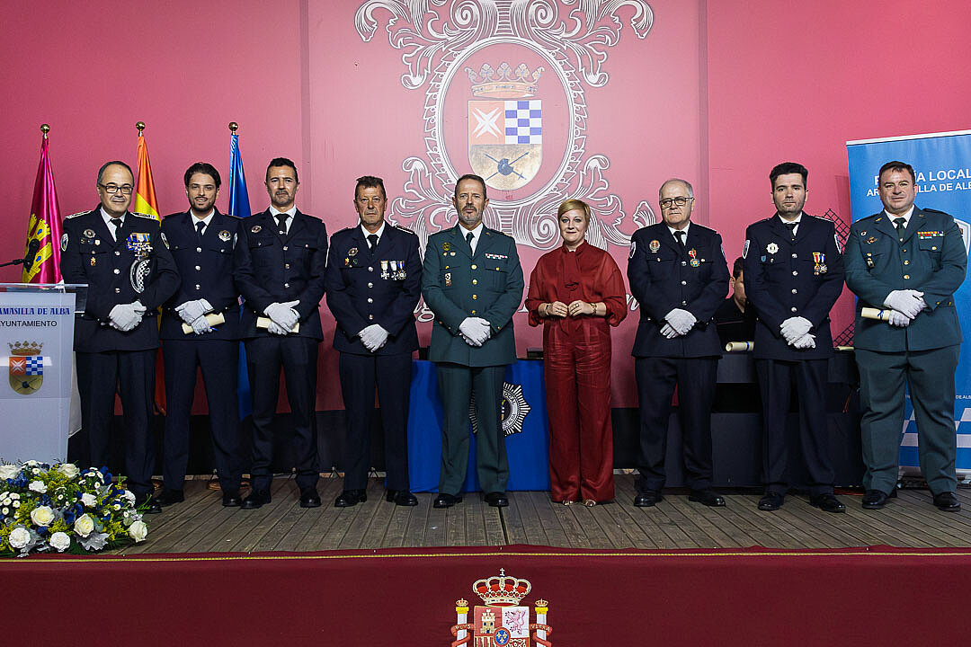 Argamasilla de Alba reconoce la trayectoria, profesionalidad y colaboración de distintos cuerpos policiales en la celebración de los Ángeles Custodios