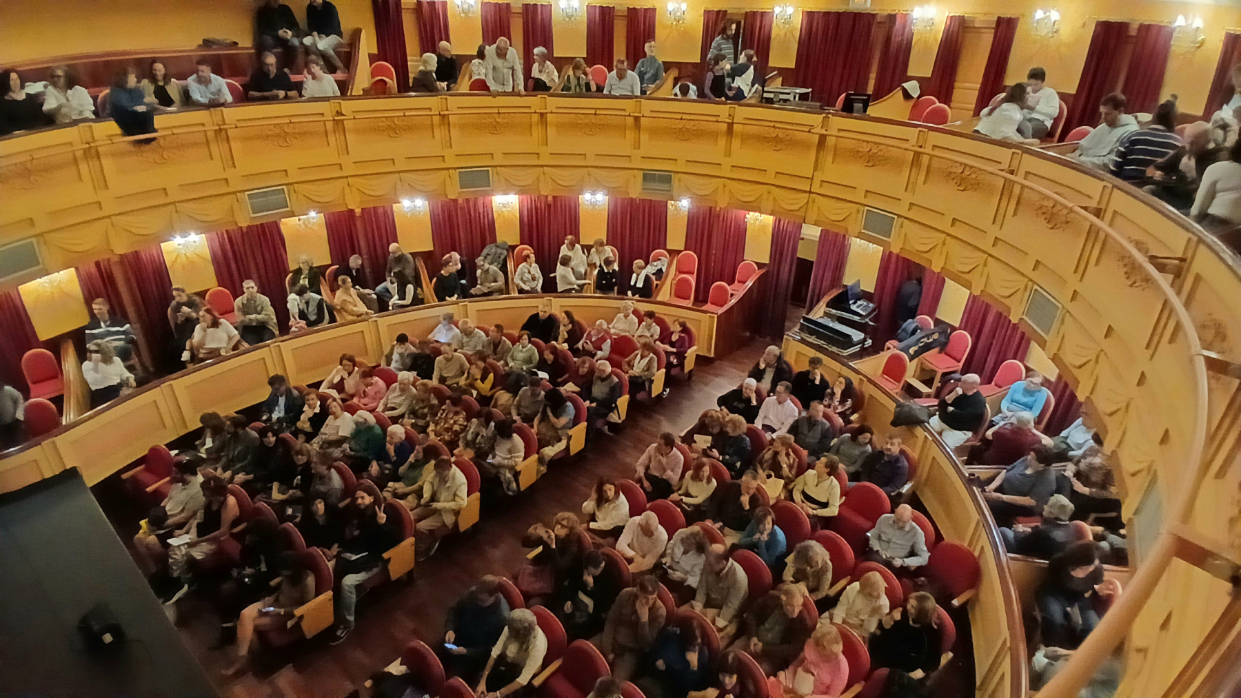 Anni B Sweet conquista Almagro con una noche de pop y psicodelia que cierra cuatro décadas de encuentro con la poesía 2 Anni B Sweet conquista Almagro con una noche de pop y psicodelia que cierra cuatro décadas de encuentro con la poesía