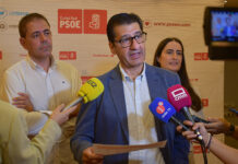 Caballero asegura que el PSOE se presenta a las elecciones con la idea de ganar: “Con diálogo, honestidad, con cercanía y con una campaña absolutamente limpia” Caballero asegura que el PSOE se presenta a las elecciones con la idea de ganar: “Con diálogo, honestidad, con cercanía y con una campaña absolutamente limpia”