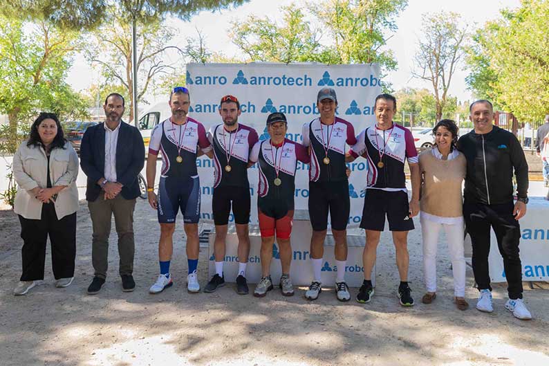 Javier Ramírez y Natalia Serrano conquistan en Tomelloso la primera edición del Quijote Gravel 2 campeones quijote gravel 3 1