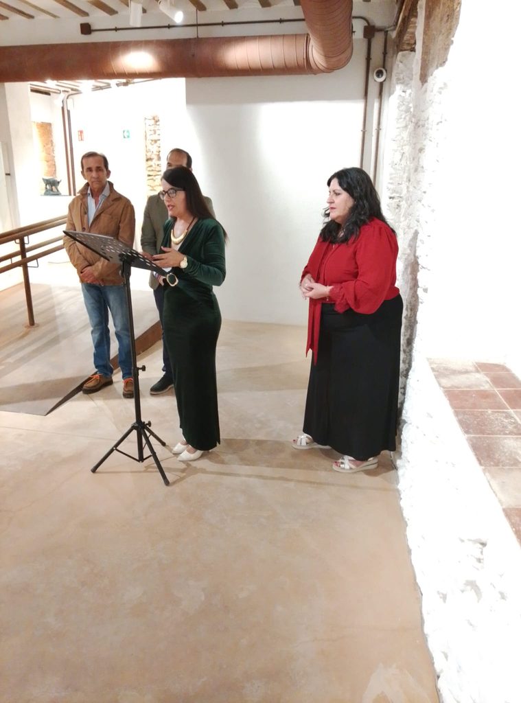 Carmen Belén Serrano reúne 25 años de creación en ‘El alma de la tierra’ 2 carmen belen serrano exposicion calma 2