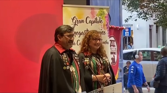 La Asociación de Catadores de Castilla-La Mancha presenta su indumentaria cofrade y el programa de su Gran Capítulo Enogastronómico 3 cata gran capitulo gastronomico madrid 4