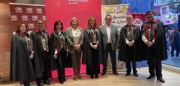 La Asociación de Catadores de Castilla-La Mancha presenta su indumentaria cofrade y el programa de su Gran Capítulo Enogastronómico 6 cata gran capitulo gastronomico madrid