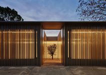 El Centro Joven de La Gineta, de Rafael Martínez Sarrión, gana el Premio COACM Emergente por una arquitectura que convierte lo esencial en poesía El Centro Joven de La Gineta, de Rafael Martínez Sarrión, gana el Premio COACM Emergente por una arquitectura que convierte lo esencial en poesía