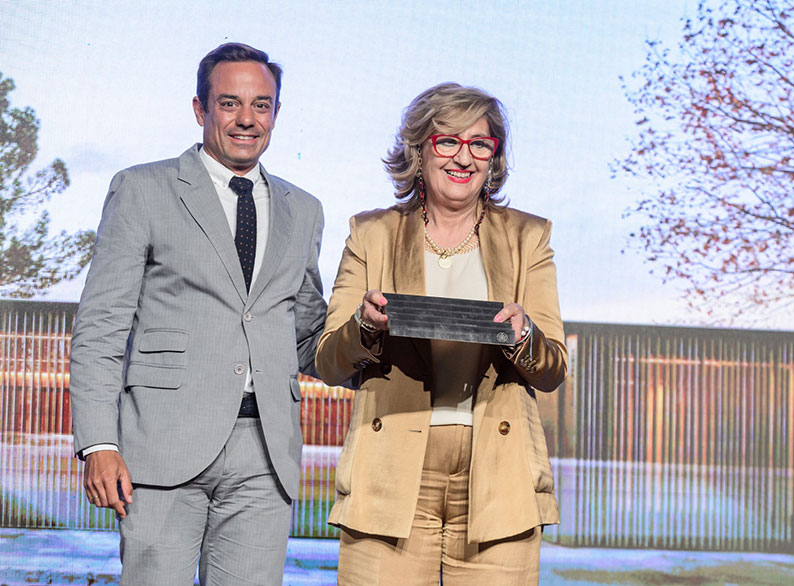 El Centro Joven de La Gineta, de Rafael Martínez Sarrión, gana el Premio COACM Emergente por una arquitectura que convierte lo esencial en poesía 2 El Centro Joven de La Gineta, de Rafael Martínez Sarrión, gana el Premio COACM Emergente por una arquitectura que convierte lo esencial en poesía