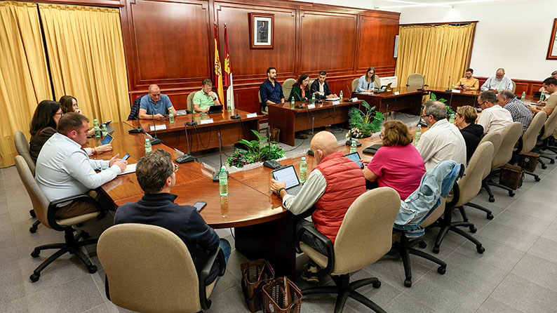 Comsermancha abre el plazo para empleo inclusivo de conductores y el pago de la tasa de basuras del segundo semestre